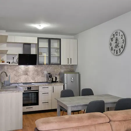 Private 1-bd With Balcony In By Flat Mаnаger *